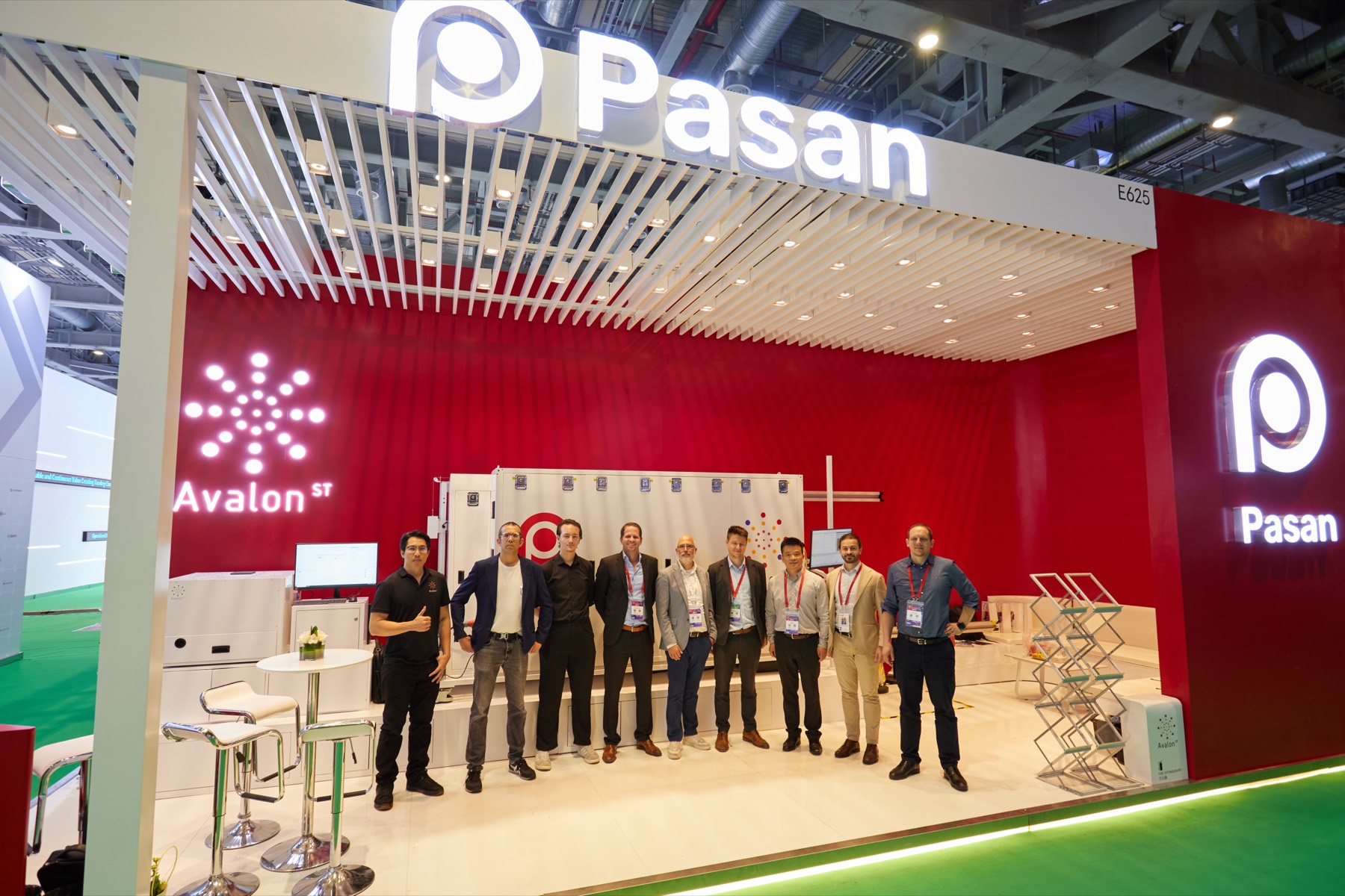 The Avalon ST and Pasan team at booth E625, SNEC 2026